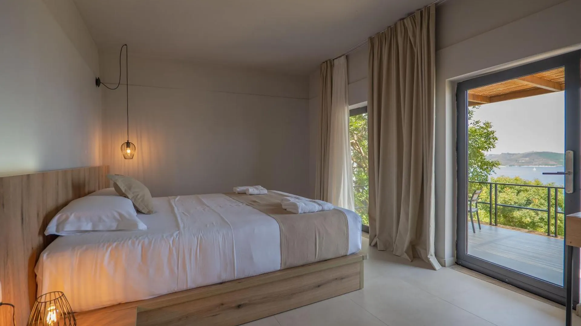 ****  Arameras Beach Resort Ksamil Albanien
