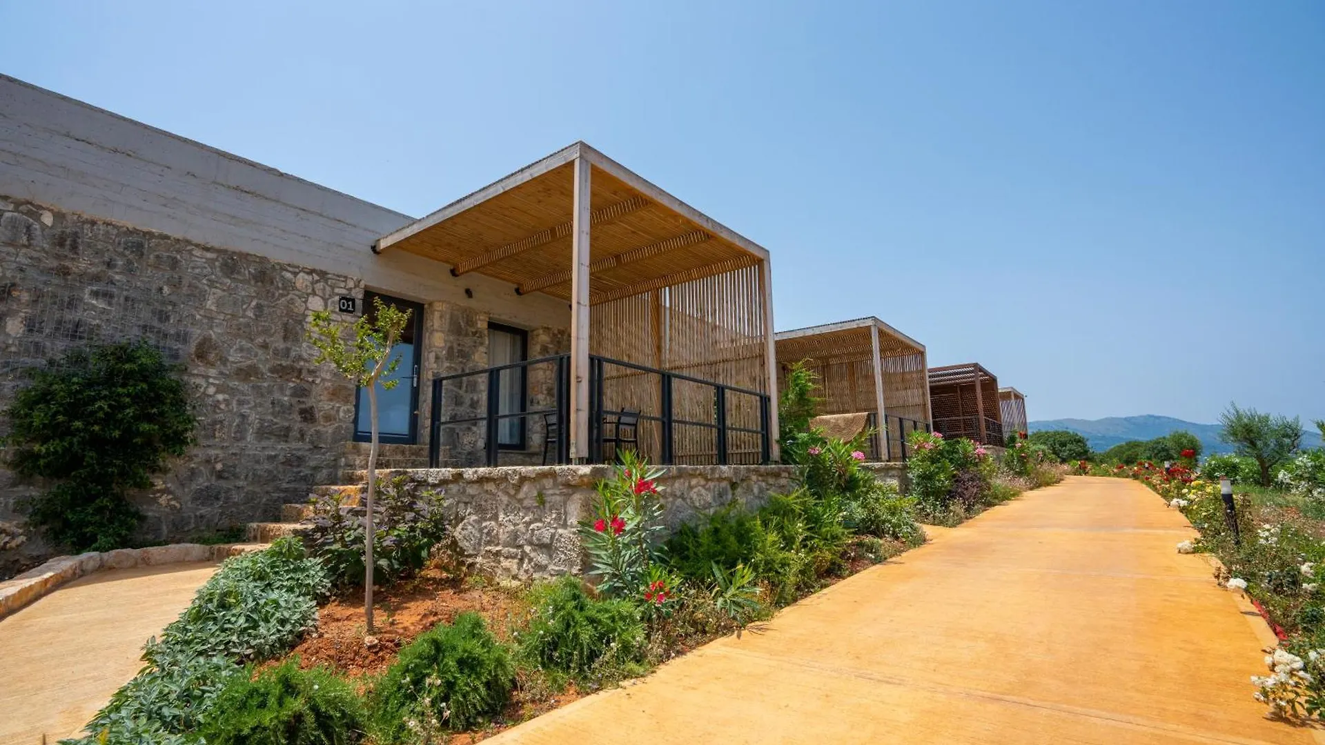 Arameras Beach Resort Ksamil